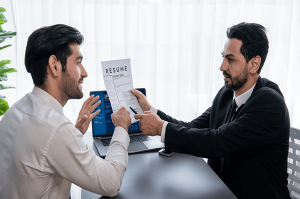 will-debt-settlement-affect-your-uae-residency-visa-or-employment